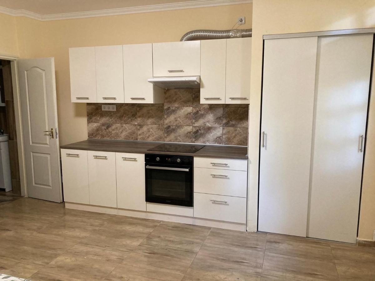 Roland Apartmant Zuglo Budapest Exterior foto